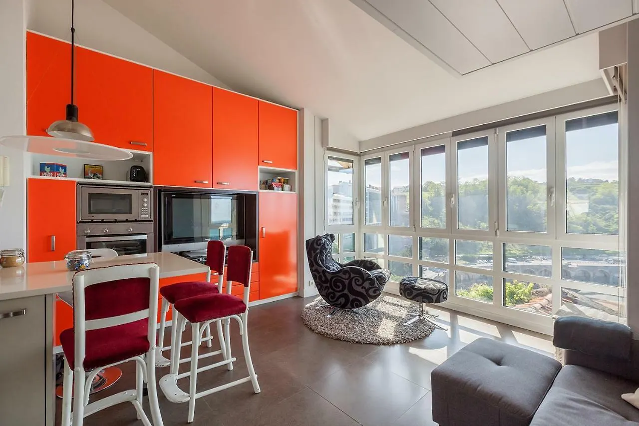 Roke Deuna - Baskey Rentals Getaria Apartment